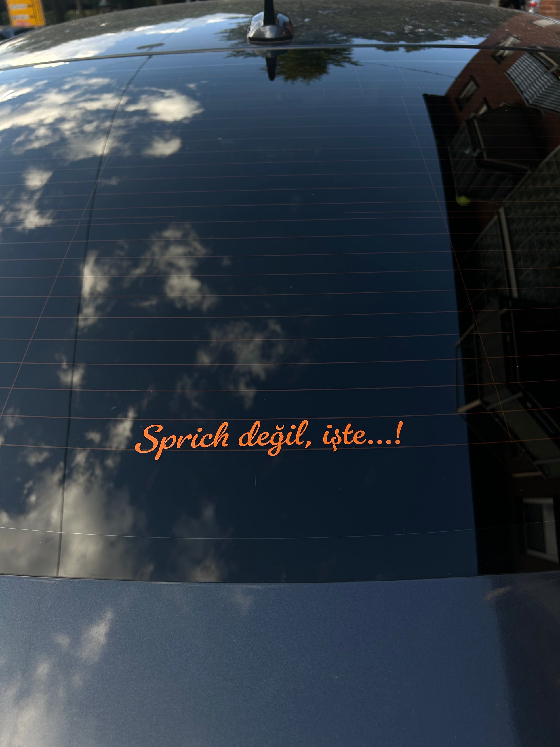 Sprich degil, iste…! Orange